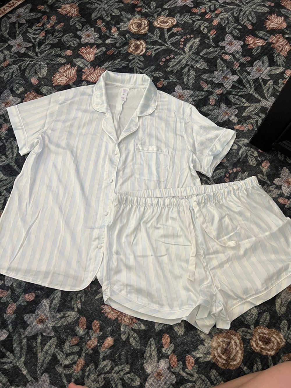 stars above silky blue/white Pajama Set